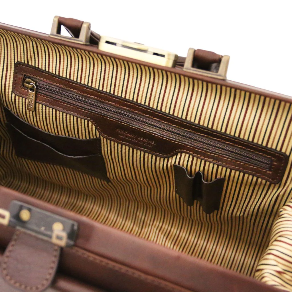 Leonardo - Exclusive Leather Doctor Bag (TL142342) - Image 11
