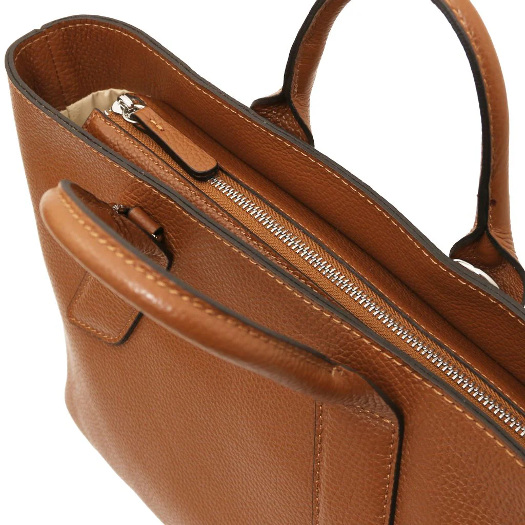 Viva Leather Handbag – Premium Italian Leather Day-to-Night Bag by Tuscany Leather (TL142498) - Image 5
